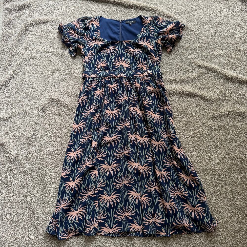 Madewell Ruffle-Sleeve Midi Dress in Oasis Palms Navy Coral Size XS
